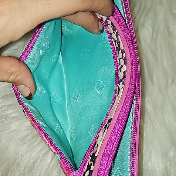 Sold Vera Bradley w/RFID  long wallet - Picture 5 of 9